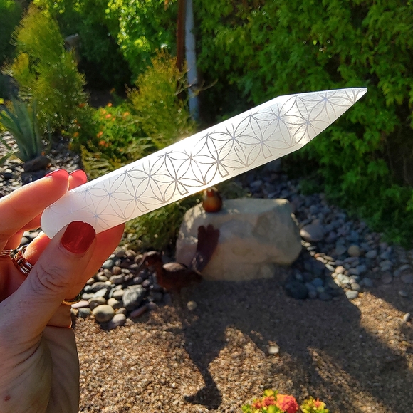 Luminous Thick Selenite Wand Etched with Flower of Life - Picture 8 of 13